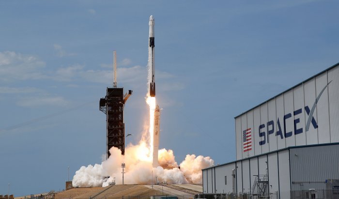 SpaceX launches 53 Starlink satellites into orbit